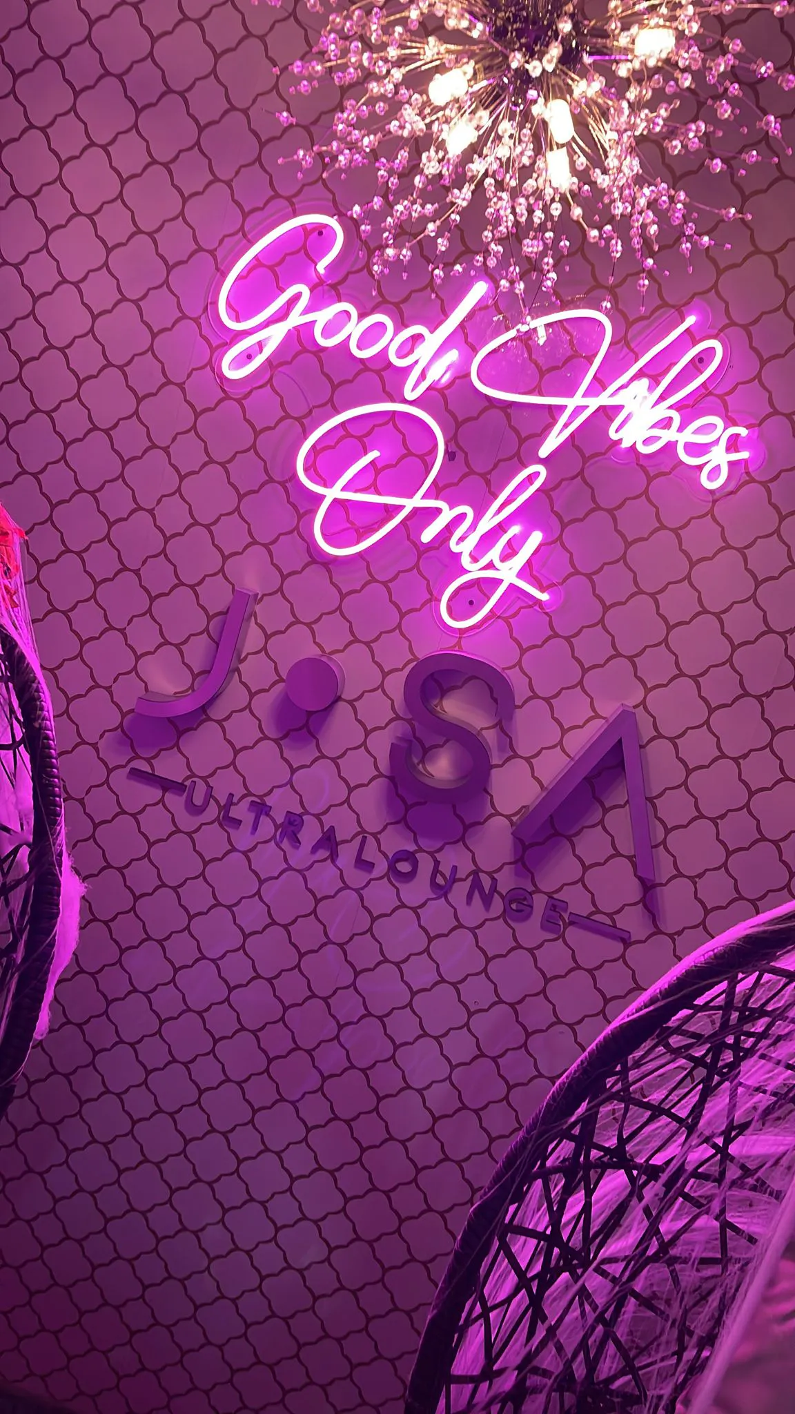 Josa Ultra Lounge