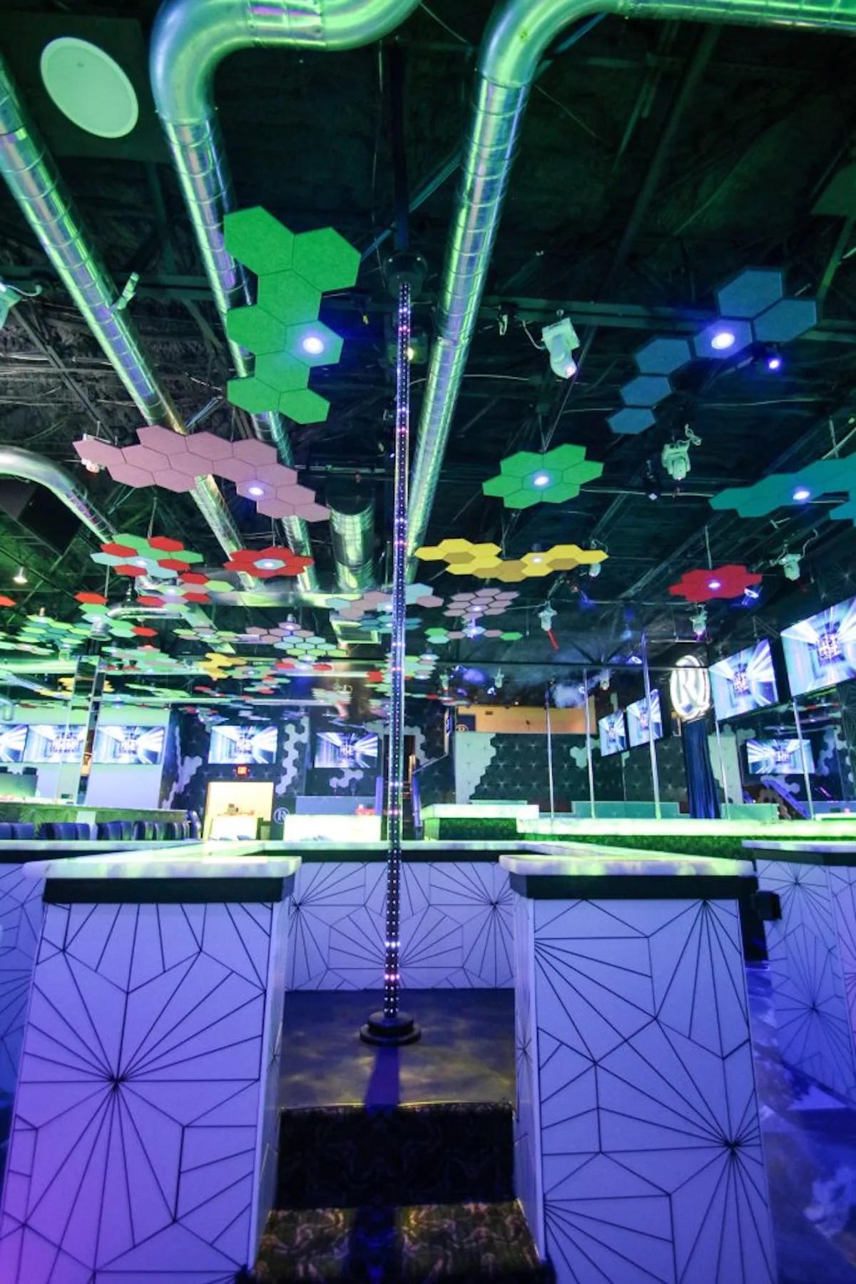 Tablelist | Learn More About Reign Ladies' and Gentlemen's Club