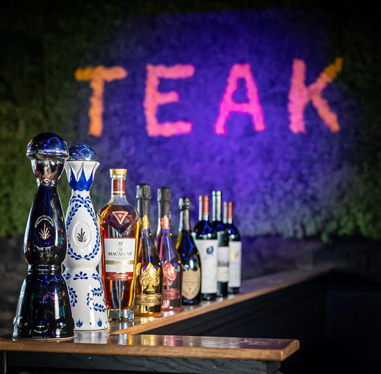 TEAK Restaurant & Bar, Image 1