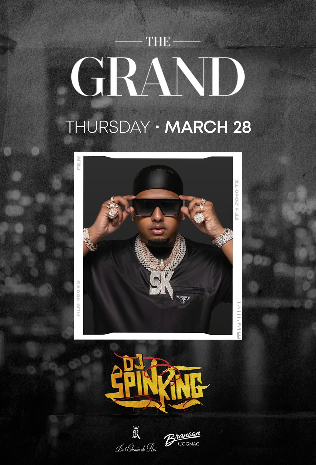 Spinkings.net user interface showcasing game lobby and features