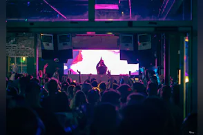 Club Vinyl, Image 2