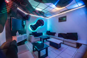 Impulse Lounge & Karaoke, Image 1